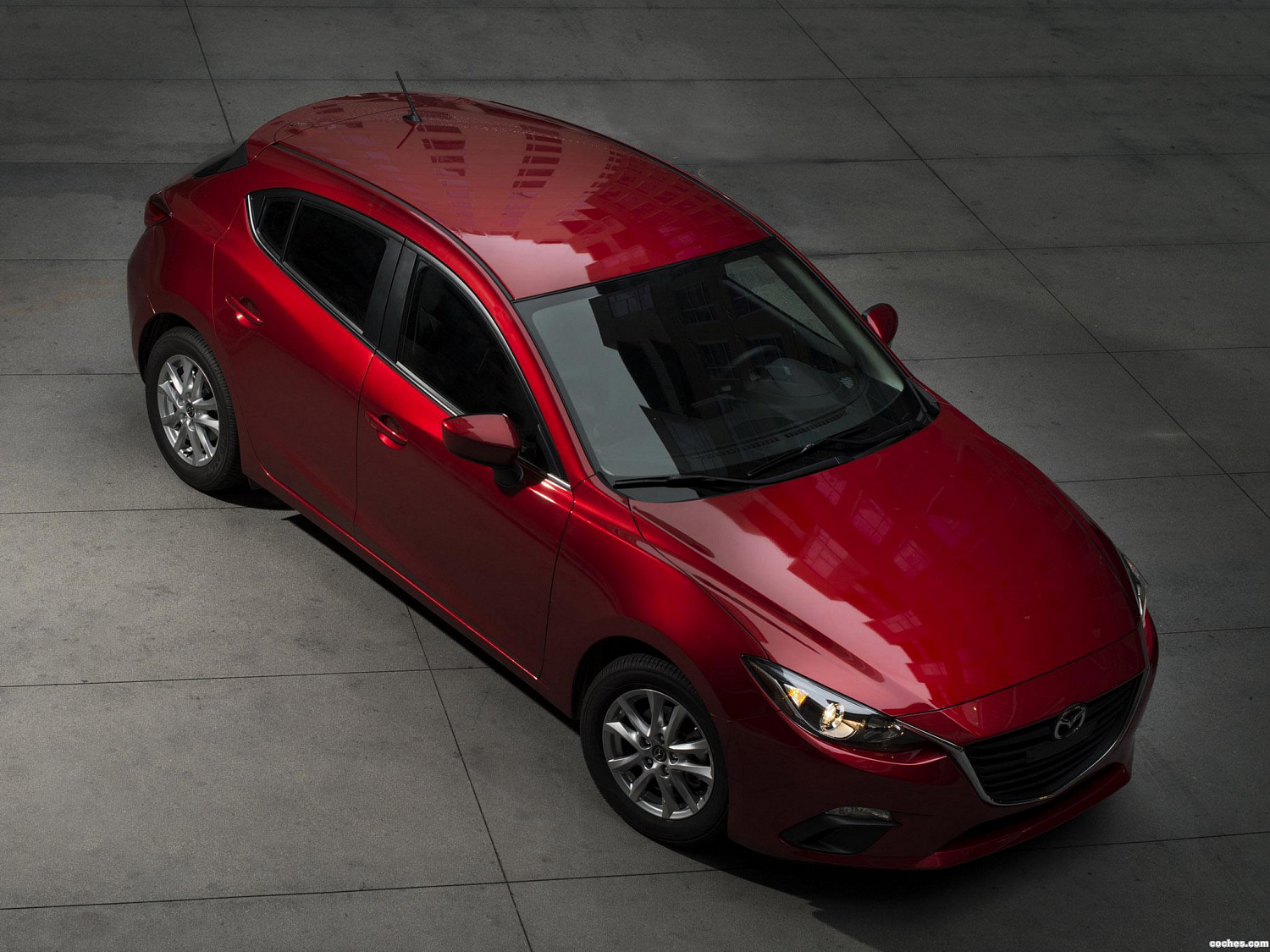 Виниловая автопленка  Gloss Metallic Dark Red GM33 - Темно-красный глянцевый металлик BQ8090001